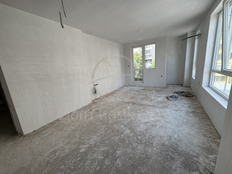 En venta  2 dormitorios Plovdiv , Kyuchuk Parizh , 97 metros cuadrados | 11407096 - imagen [2]