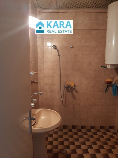 Продава МНОГОСТАЕН, гр. Кърджали, Център, снимка 12 - Апартаменти - 51439866