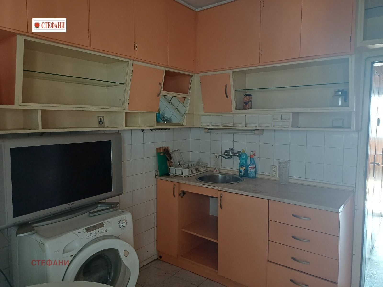 Продава 3-СТАЕН, гр. Русе, Централен южен район, снимка 2 - Апартаменти - 52314335