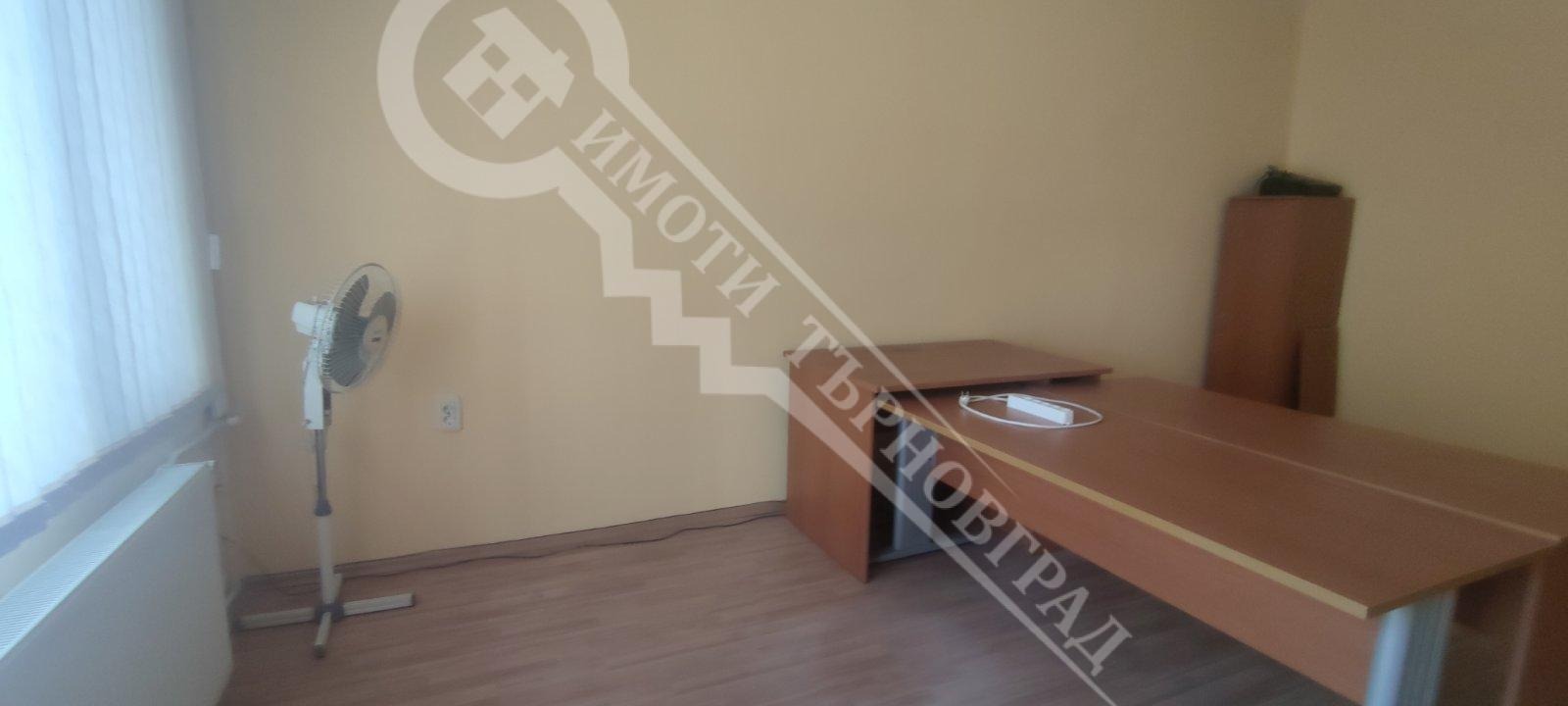 Продава ОФИС, гр. Велико Търново, Център, снимка 2 - Офиси - 39707286