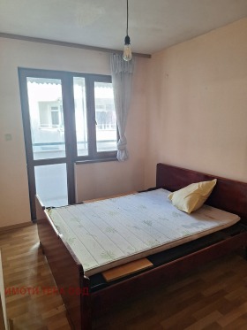 3 camere da letto Liatno kino Trakiia, Varna 13