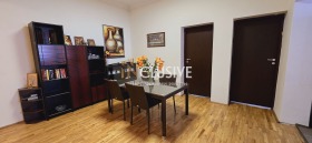 3 bedroom Tsentar, Sofia 4