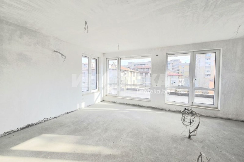 Продава 3-СТАЕН, гр. Пловдив, Център, снимка 2 - Апартаменти - 53101043