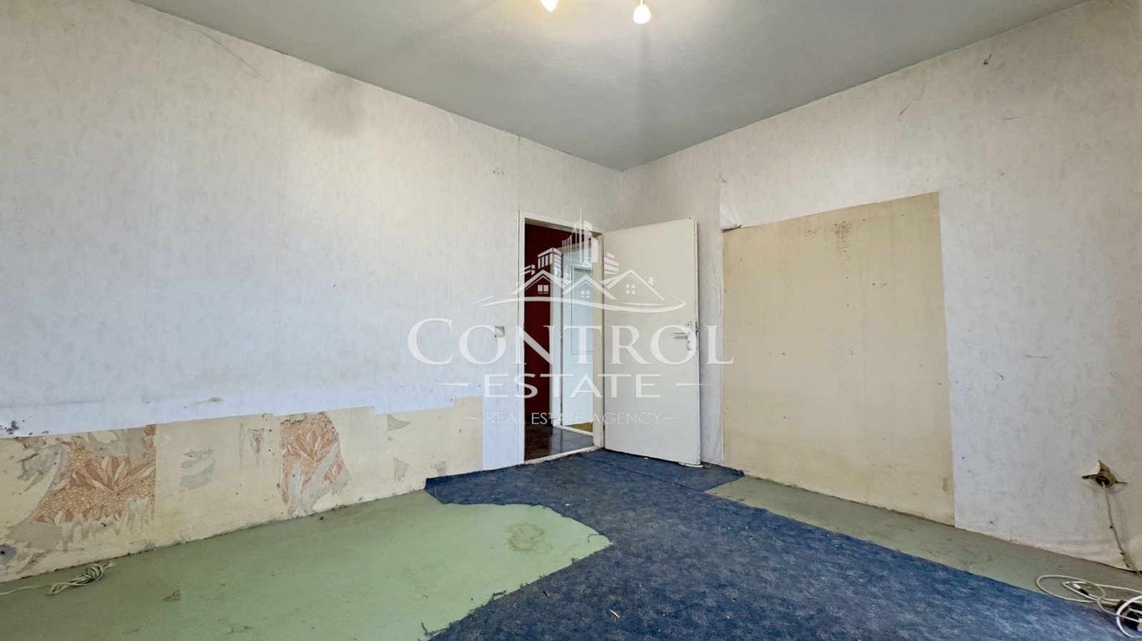 Продава 3-СТАЕН, гр. Велико Търново, Колю Фичето, снимка 2 - Апартаменти - 54078149