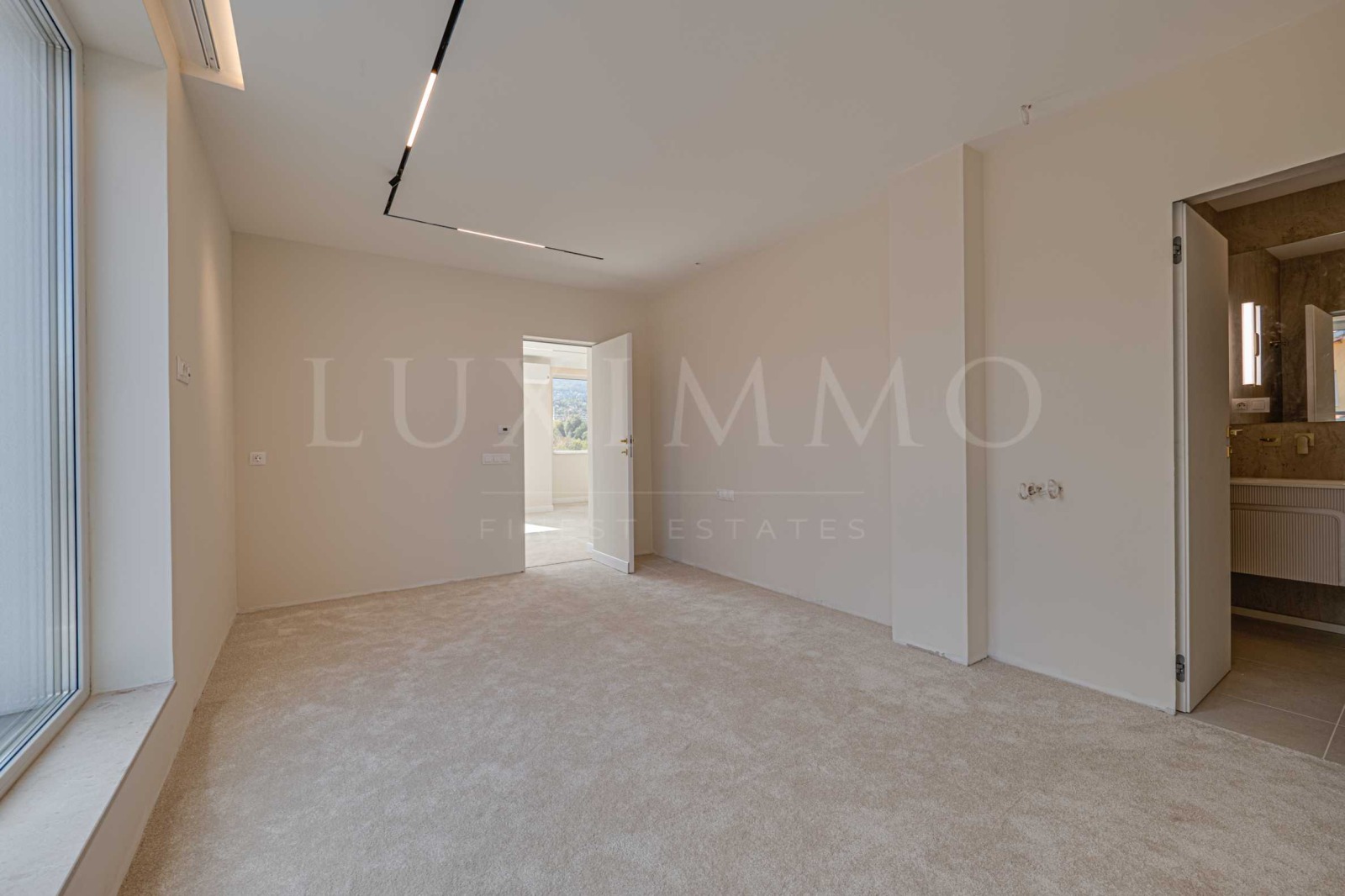 Продава 4-СТАЕН, гр. София, Кръстова вада, снимка 17 - Апартаменти - 56273037