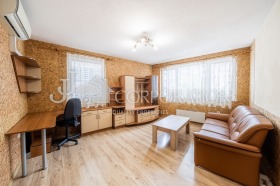 Продава 2-стаен град София Стрелбище - [1] 