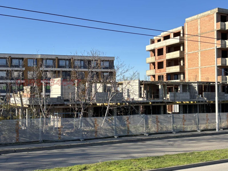 Продава 2-СТАЕН, гр. Плевен, Широк център