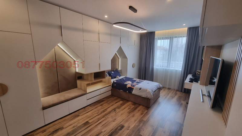 Продава 3-СТАЕН, гр. Враца, Център, снимка 2 - Апартаменти - 53278483