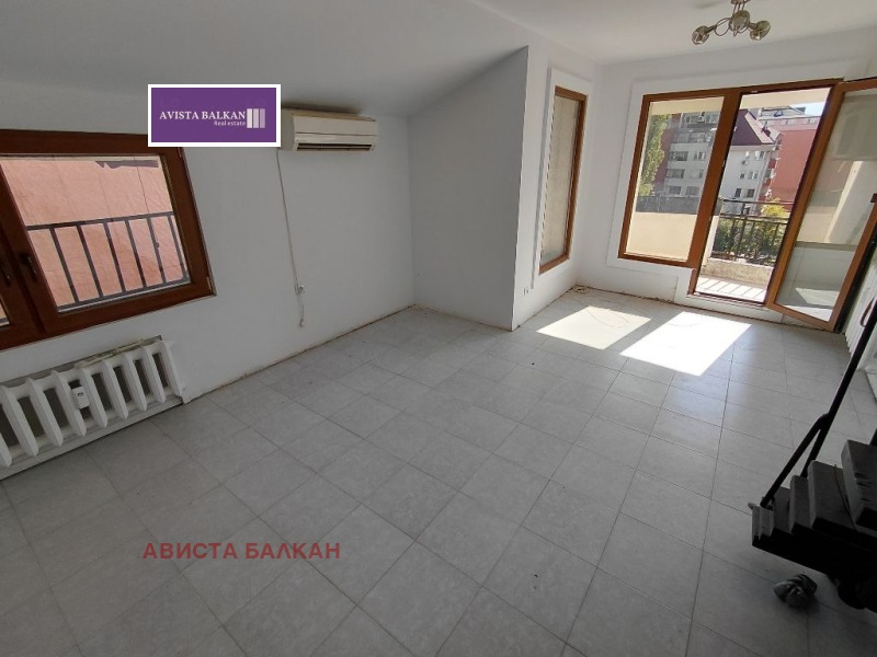 Продава МЕЗОНЕТ, гр. София, Хладилника