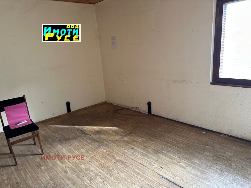 Продава ЕТАЖ ОТ КЪЩА, гр. Русе, Център, снимка 8 - Етаж от къща - 52365657