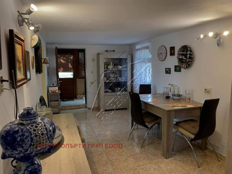 Продава КЪЩА, гр. Бургас, с. Извор, снимка 9 - Къщи - 53018940