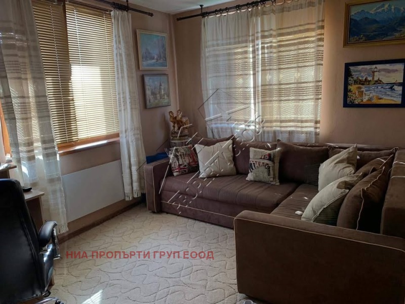 Продава КЪЩА, гр. Бургас, с. Извор, снимка 12 - Къщи - 53018940