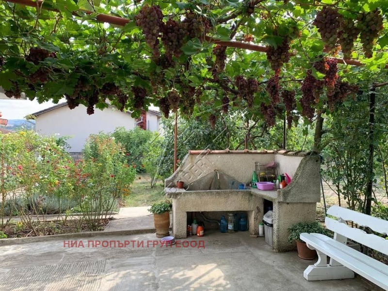 Продава КЪЩА, гр. Бургас, с. Извор, снимка 3 - Къщи - 53018940