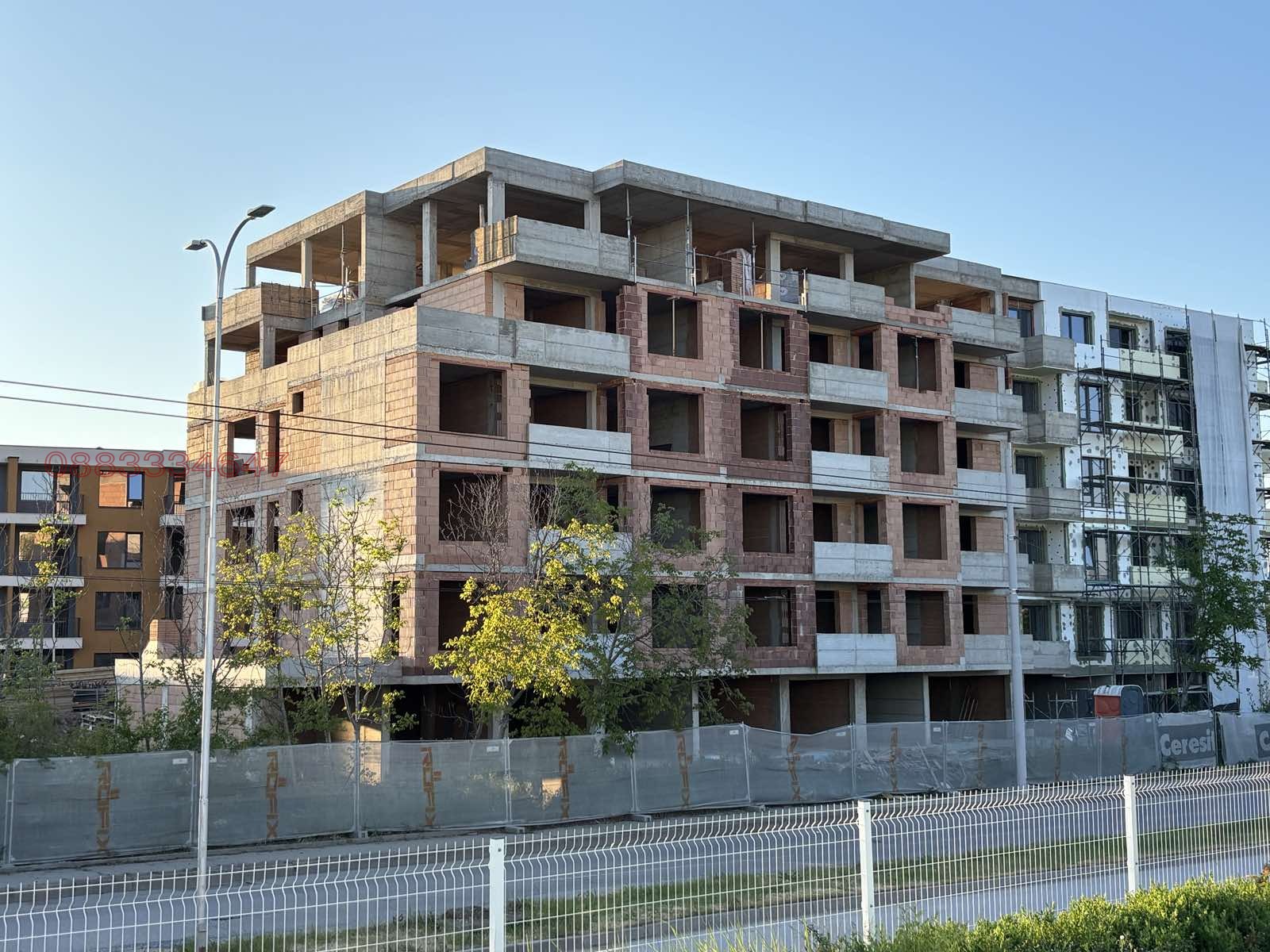 Продава 2-СТАЕН, гр. Плевен, Широк център