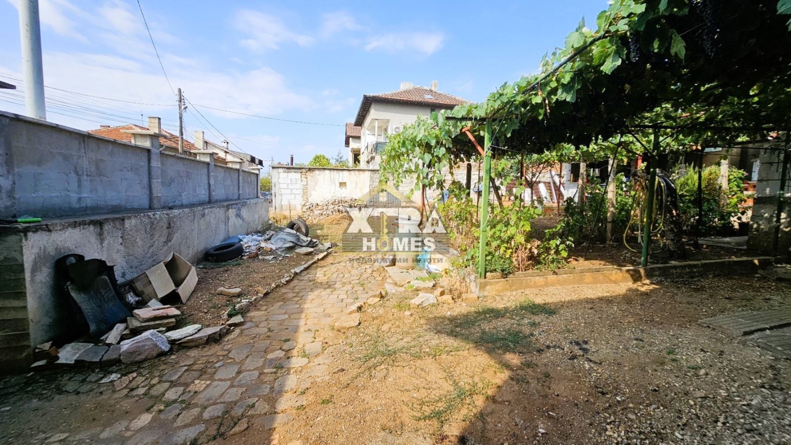 Продава КЪЩА, гр. София, Сеславци, снимка 3 - Къщи - 53715786