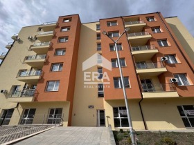 1 chambre Mladost 2, Varna