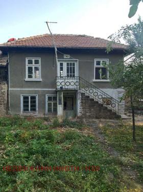 Продажба на имоти в с. Стамболово, област Велико Търново - изображение 1 