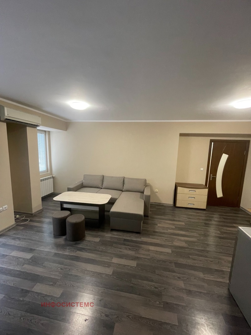 Na prodej  2 ložnice Sofia , Centar , 108 m2 | 21370945 - obraz [2]