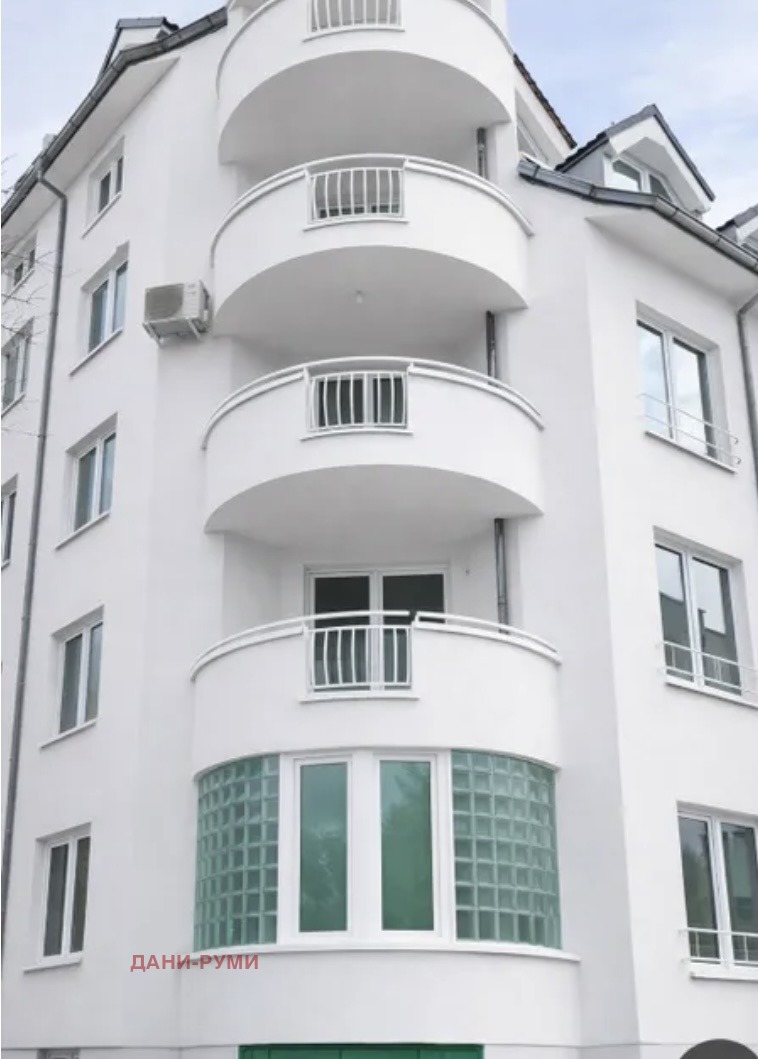 Продава 3-СТАЕН, гр. Пловдив, Център