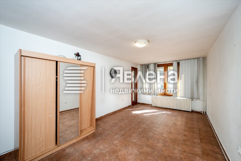 Продава 3-СТАЕН, гр. София, Лагера, снимка 5 - Апартаменти - 56169127