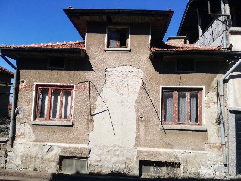 Продава КЪЩА, с. Бистрица, област Кюстендил, снимка 2 - Къщи - 52779147