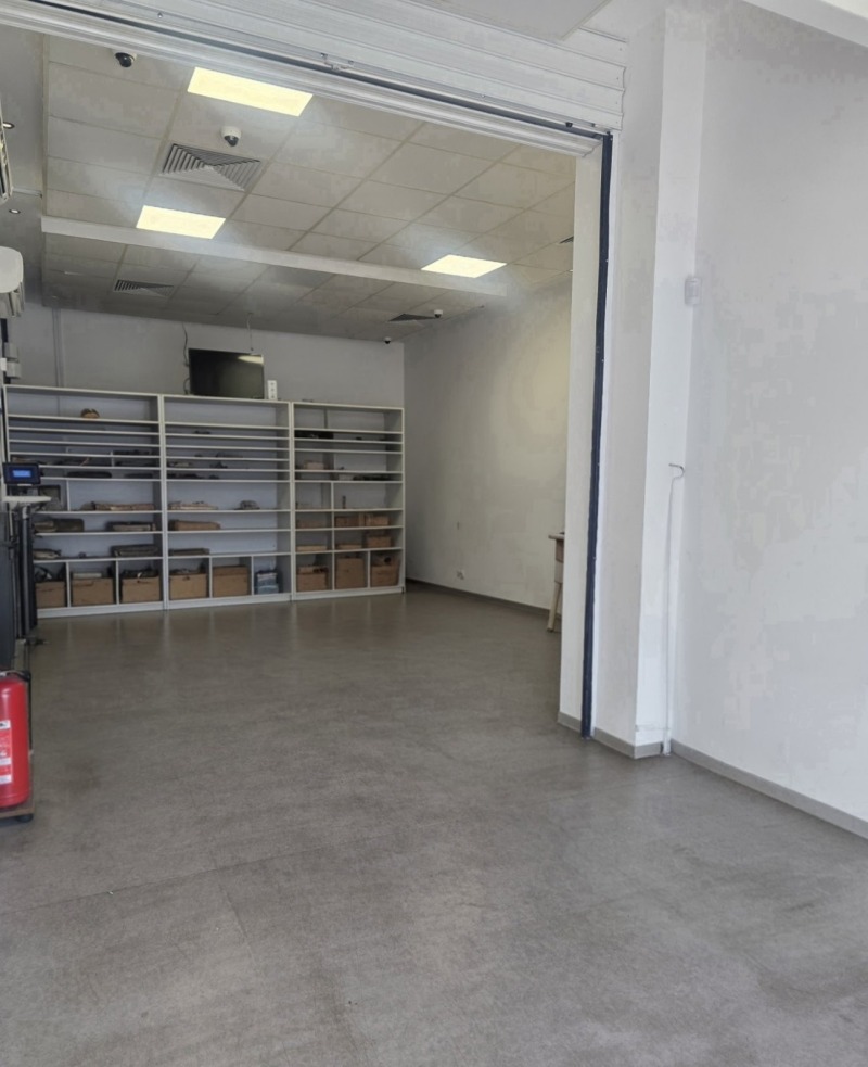 Myytävänä  Baari; Kahvila Plovdiv , Tsentar , 150 neliömetriä | 61271601