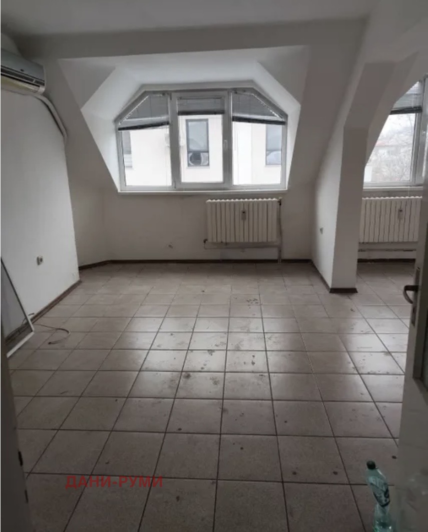 Продава 3-СТАЕН, гр. Пловдив, Център, снимка 7 - Апартаменти - 54414147