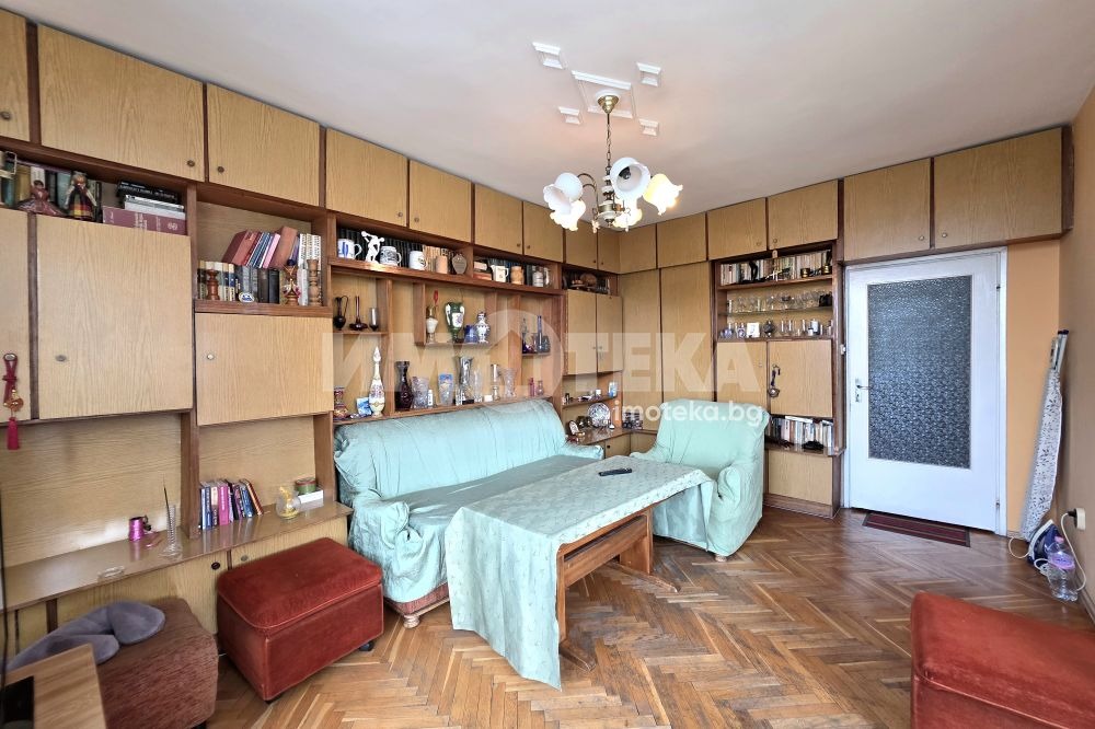 Продава МНОГОСТАЕН, гр. София, Хладилника, снимка 16 - Апартаменти - 56103317