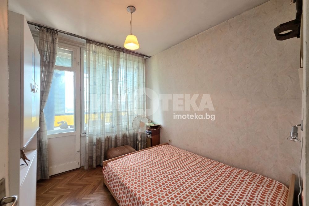 Продава МНОГОСТАЕН, гр. София, Хладилника, снимка 15 - Апартаменти - 56103317