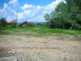 Handlung Dolna banja, region Sofia 10