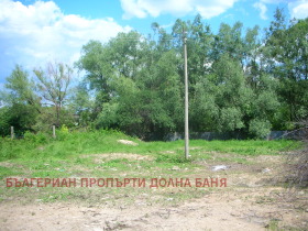 Handlung Dolna banja, region Sofia 3