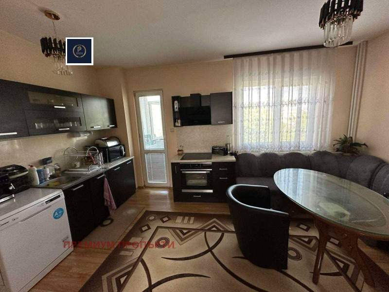 На продаж  2 спальні Пловдив , Тракия , 92 кв.м | 59890047