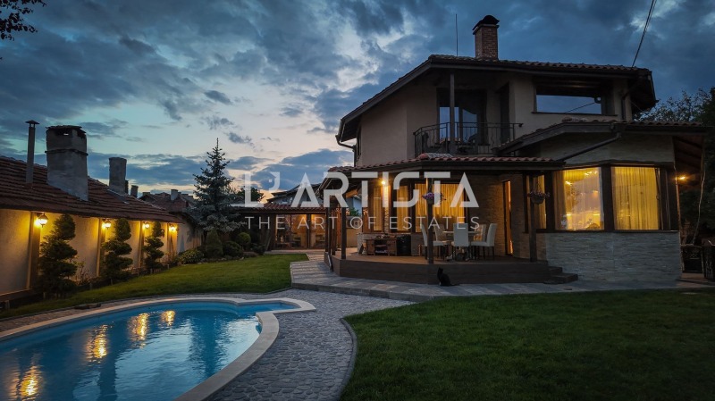 Продава  Къща град София , гр. Нови Искър , 200 кв.м | 96348457