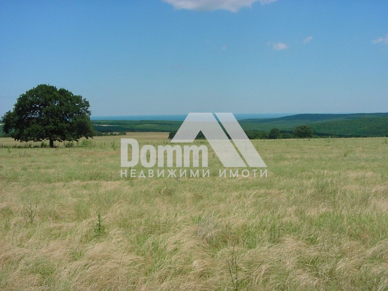 Продава ПАРЦЕЛ, с. Приселци, област Варна