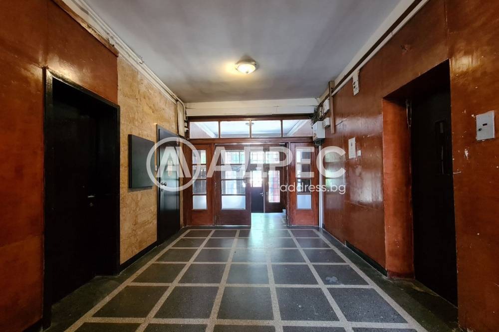 Продава 3-СТАЕН, гр. София, Център, снимка 12 - Апартаменти - 54200544