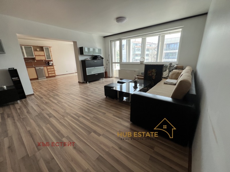 Продава  Многостаен, град Добрич, Център •  275 000 EUR • ID 85304540 — holmes.bg - [1] 