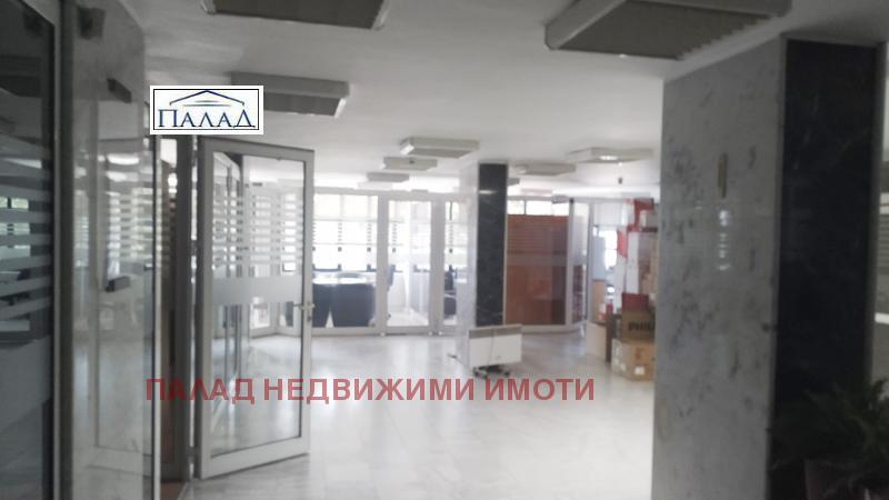 En venta  Oficina Varna , Gratska majala , 1650 metros cuadrados | 85910743 - imagen [2]