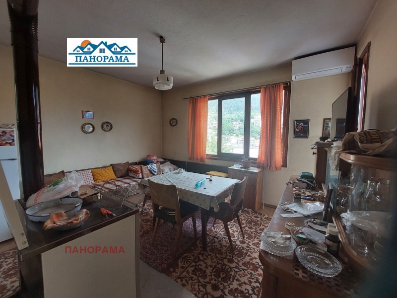 Продава КЪЩА, гр. Смолян, Устово, снимка 2 - Къщи - 50470963