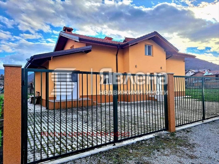 Продава КЪЩА, с. Доспей, област София област, снимка 4 - Къщи - 56331857