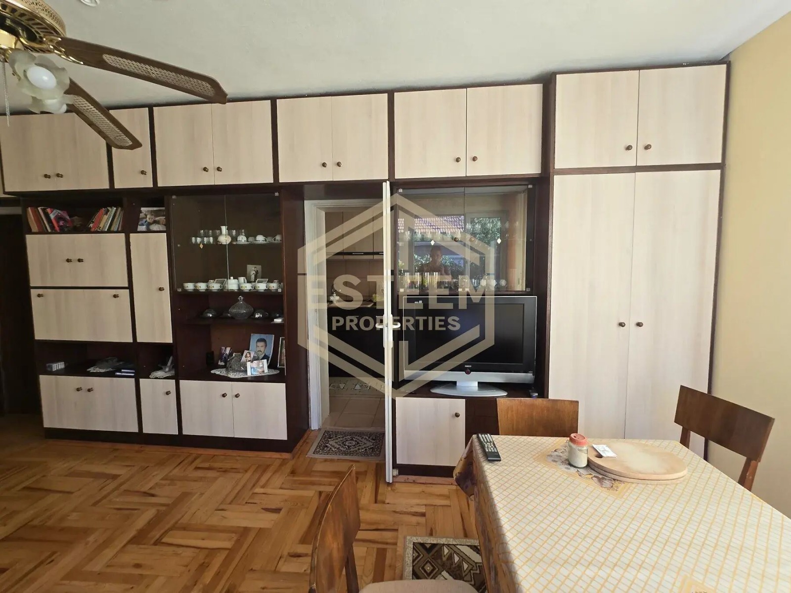 Продава КЪЩА, гр. Мартен, област Русе, снимка 8 - Къщи - 55588418