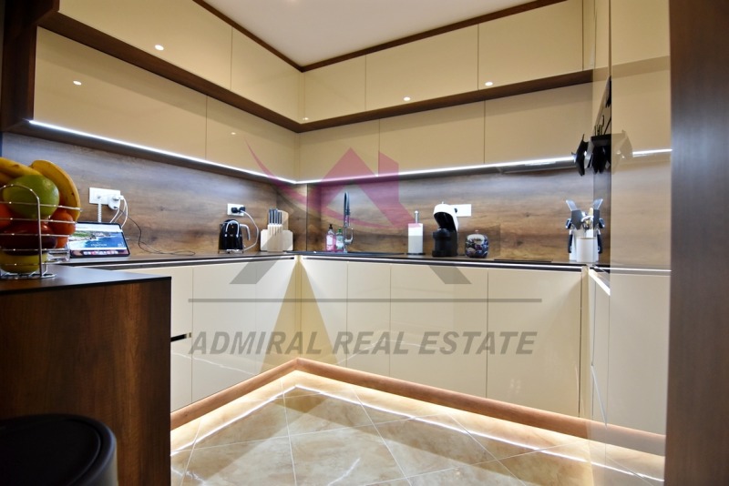 Продава 3-СТАЕН, гр. Варна, м-т Ален мак, снимка 5 - Апартаменти - 52476009