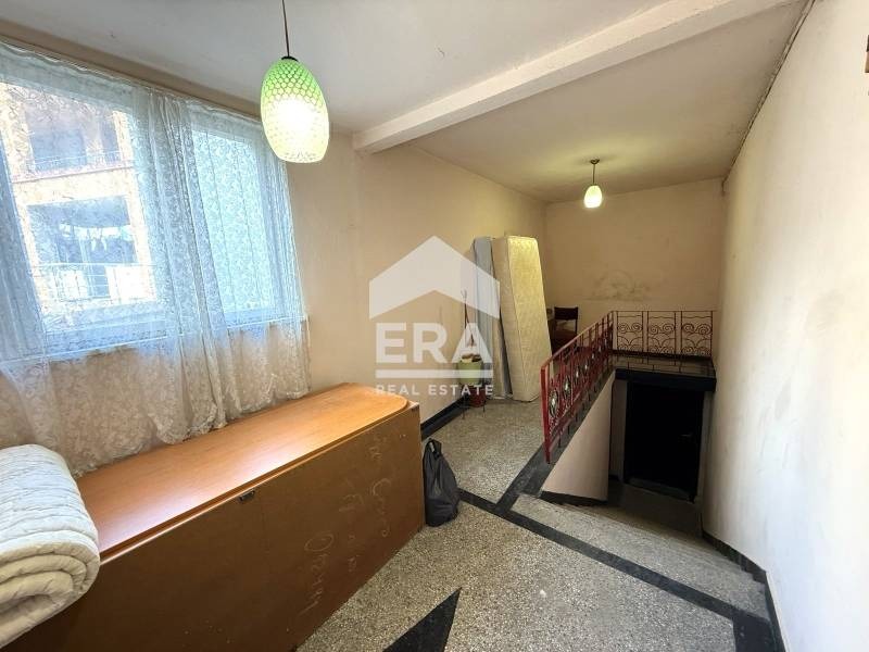 Продава МНОГОСТАЕН, гр. Бургас, област Бургас, снимка 8 - Апартаменти - 52127782