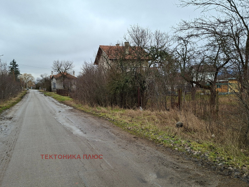 Продава БИЗНЕС ИМОТ, с. Негованци, област Перник, снимка 3 - Други - 53379399