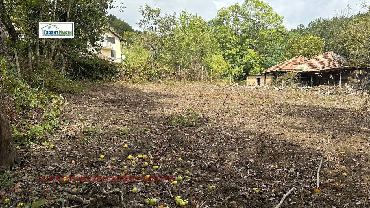 Продава ПАРЦЕЛ, с. Стоманеците, област Габрово, снимка 2 - Парцели - 52981728