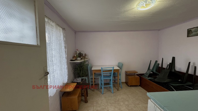 Продава КЪЩА, с. Черна гора, област Стара Загора, снимка 13 - Къщи - 49316442