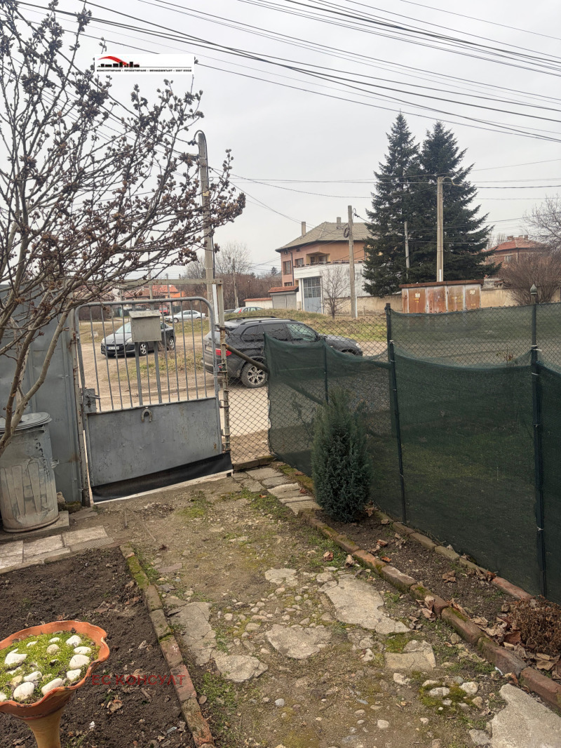 Продава КЪЩА, гр. София, Орландовци