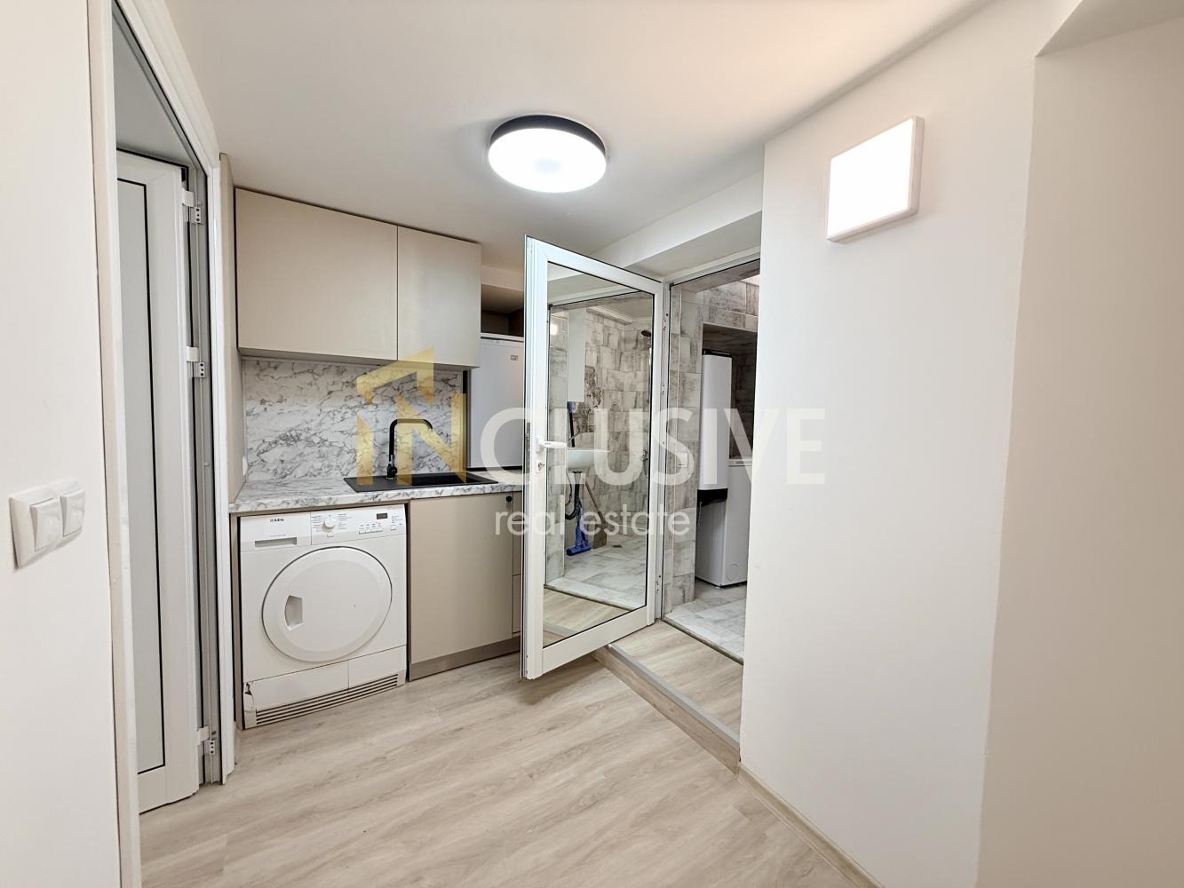 Продава 2-СТАЕН, гр. София, Център, снимка 4 - Апартаменти - 56008109