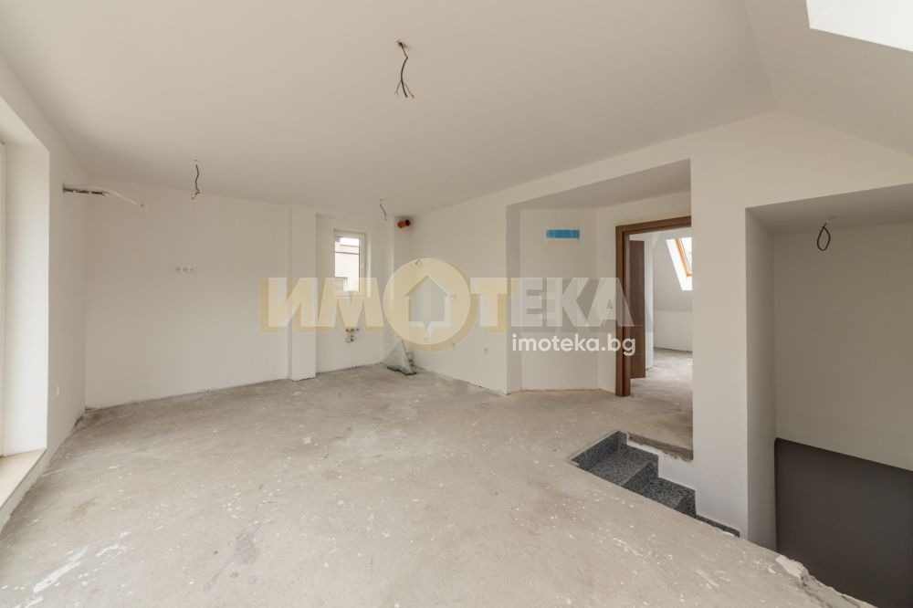 Продава МНОГОСТАЕН, гр. Варна, Левски 1, снимка 5 - Апартаменти - 54844649
