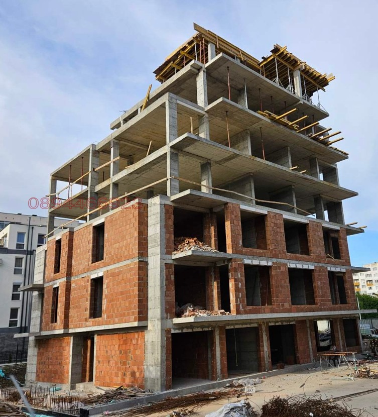 Продава  3-стаен град София , Левски В , 85 кв.м | 60173490
