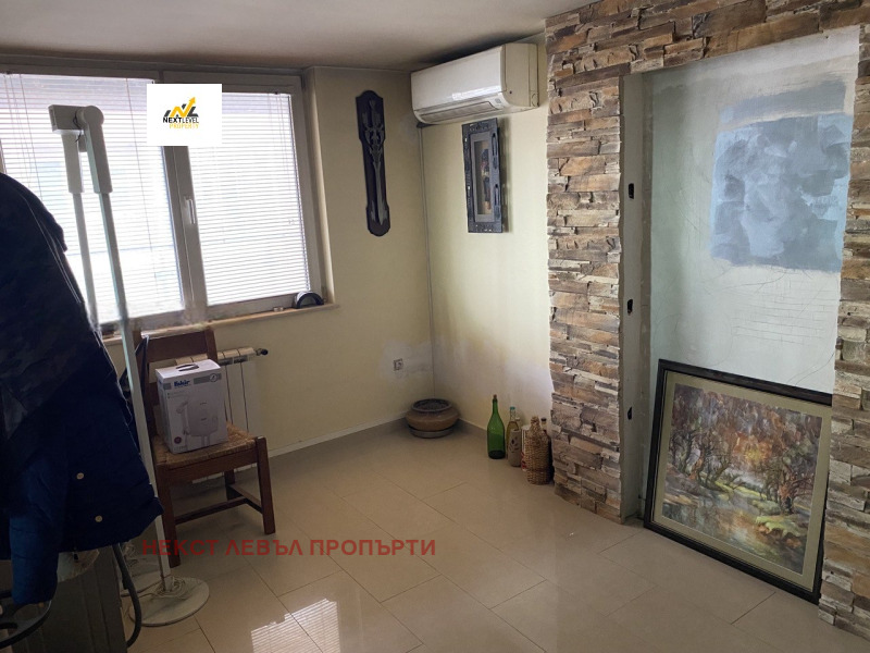 Продаја  2 спаваће собе Софија , Лјулин 8 , 130 м2 | 21824434